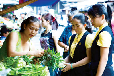 Nghị quyết phiên họp Chính phủ thường kỳ tháng 10/2010:
Tập trung bình ổn giá cả, thị trường 2 tháng cuối năm